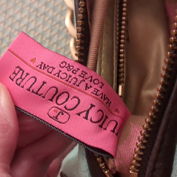 VINTAGE JUICY COUTURE TOOTSIE ROLL BARREL BAG! - Picture 15 of 17